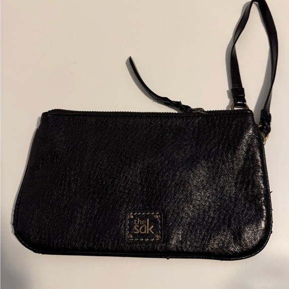 THE SAK black leather wristlet - Picture 6 of 7